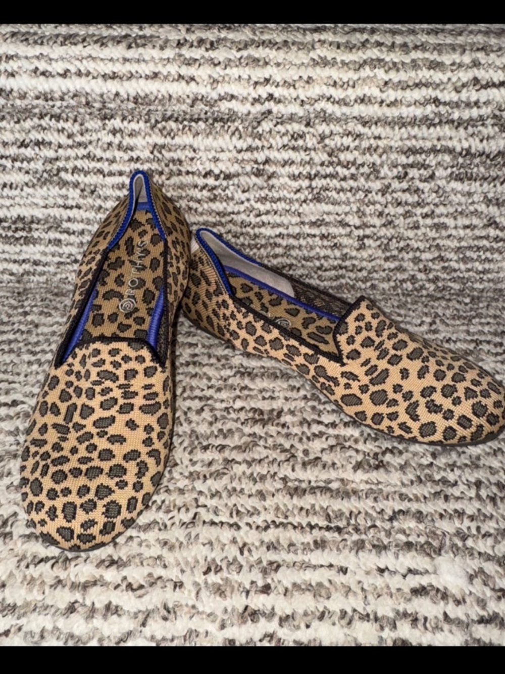 Women’s size 4 Retired Rothy’s the loafer in mocha spot leopard print